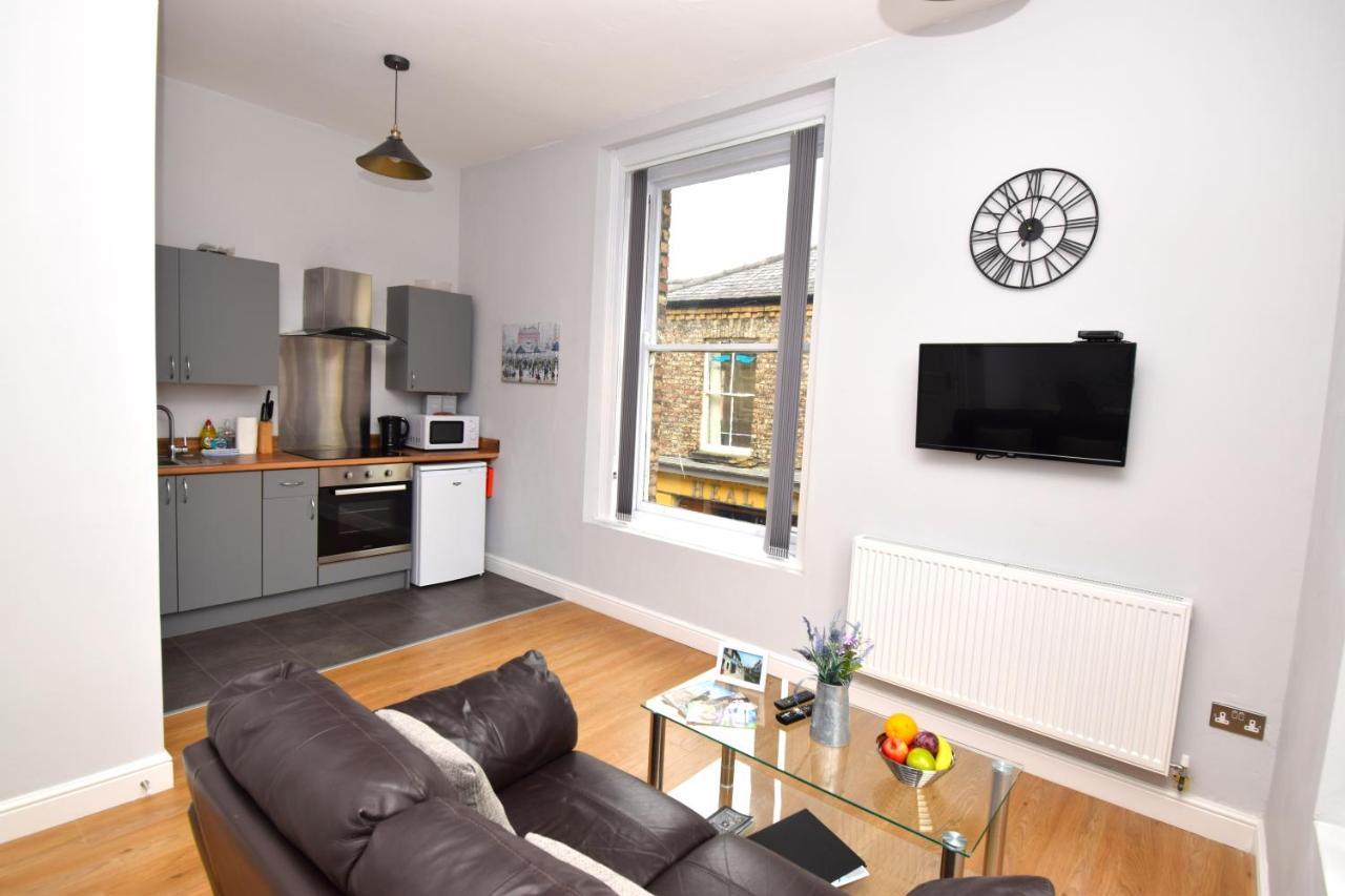 Malton Central Apartments Екстериор снимка